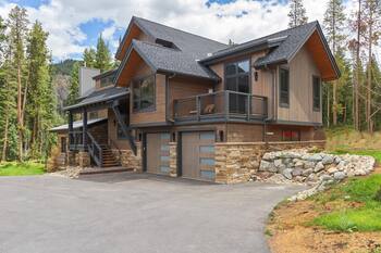 Explore Fall in Colorado! Luxury Keystone Home with Hot Tub! Gorgeous Views!