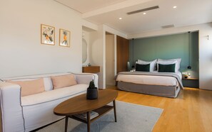 Full Bedroom
