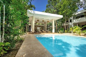 pool
