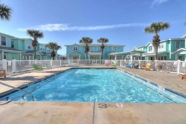 Dive into relaxation! Our large pool offers refreshing waters and ample space to unwind under the sun.