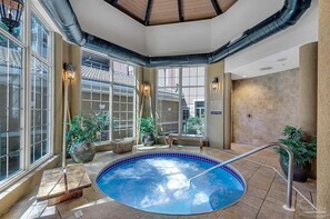 Bain à remous intérieur