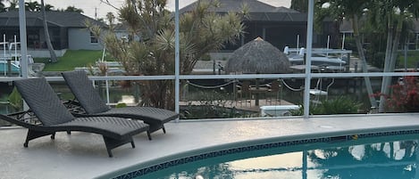 Looking for paradise? West facing pool!!