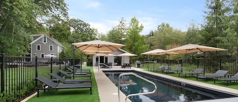 Backyard Oasis with Heated Swimming Pool (open May 1-October 31)